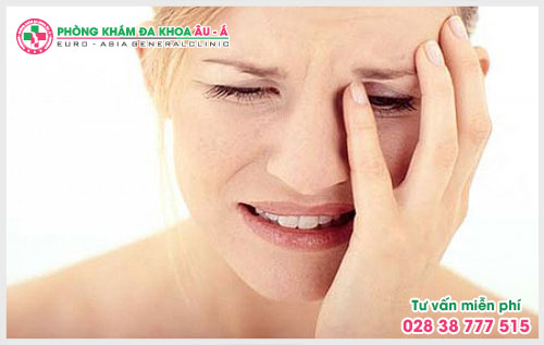 Bệnh vẩy nến trên mặt là một trong những bệnh ngoài da mà rất nhiều người đang thắc mắc tại sao bị bệnh vẩy nến trên da mặt để từ đó có hướng điều trị tốt hơn.